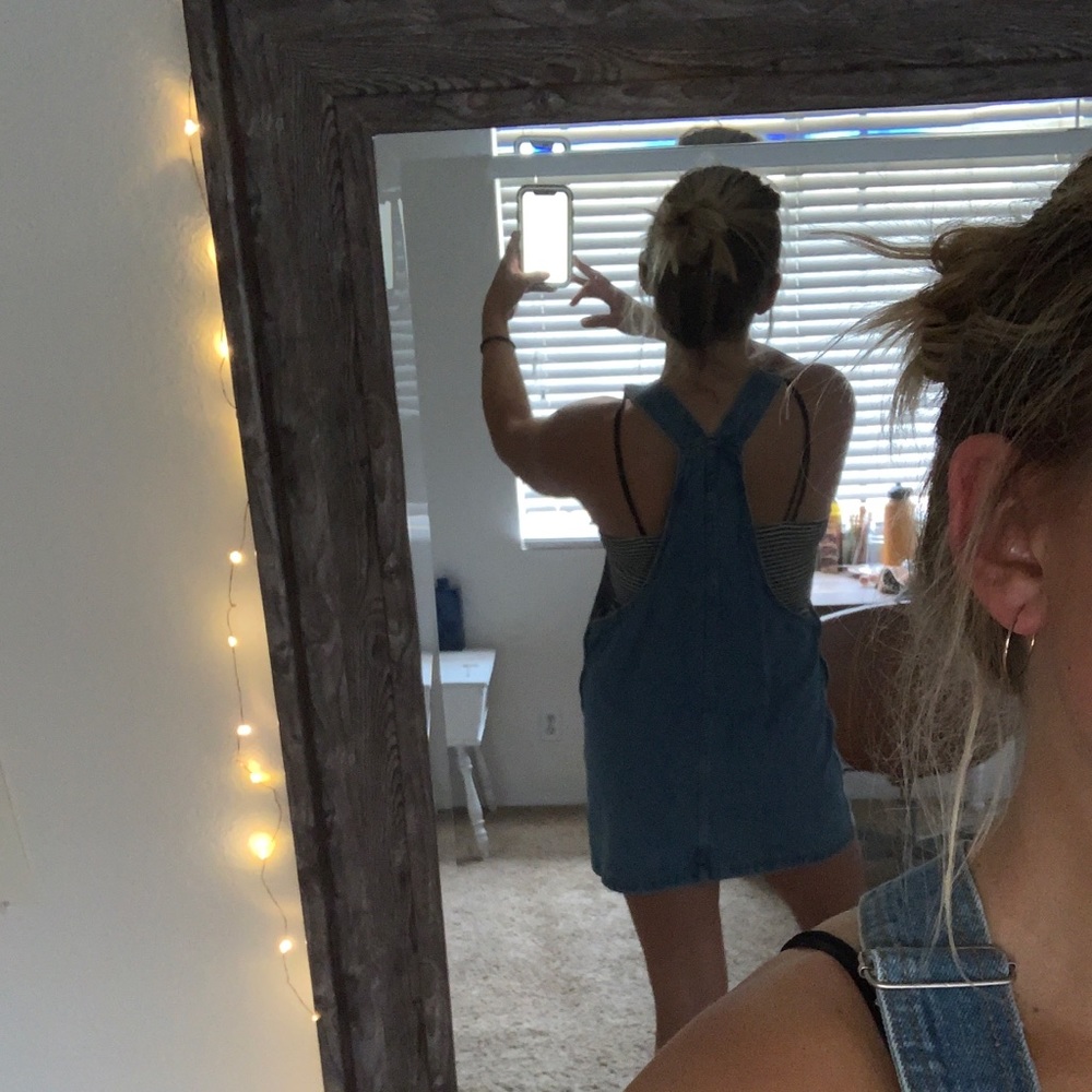 Overall dress - Picture 3 of 4
